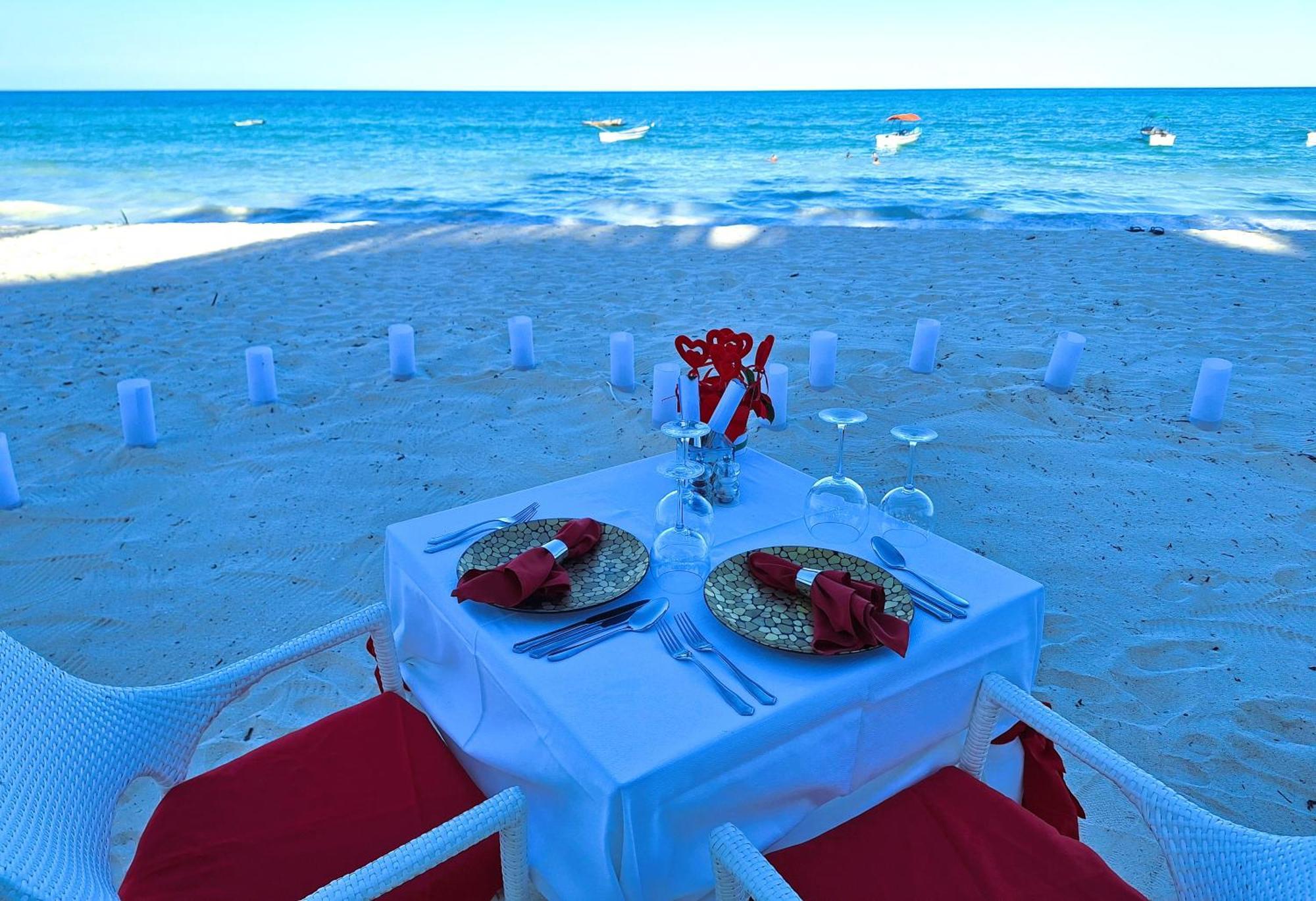 Bianco Azzurro Hotel & Restaurant Pwani Mchangani Bagian luar foto