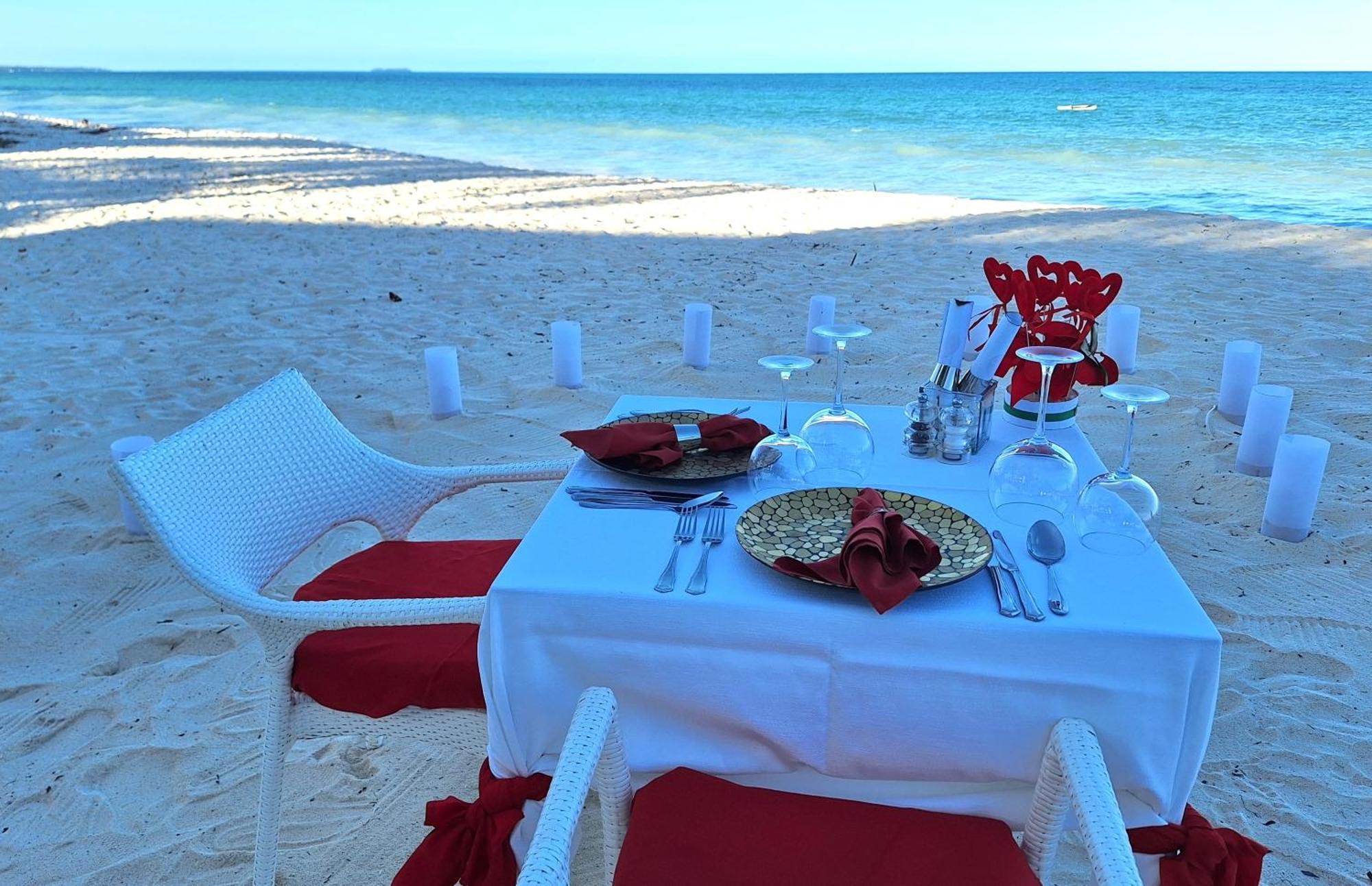 Bianco Azzurro Hotel & Restaurant Pwani Mchangani Bagian luar foto