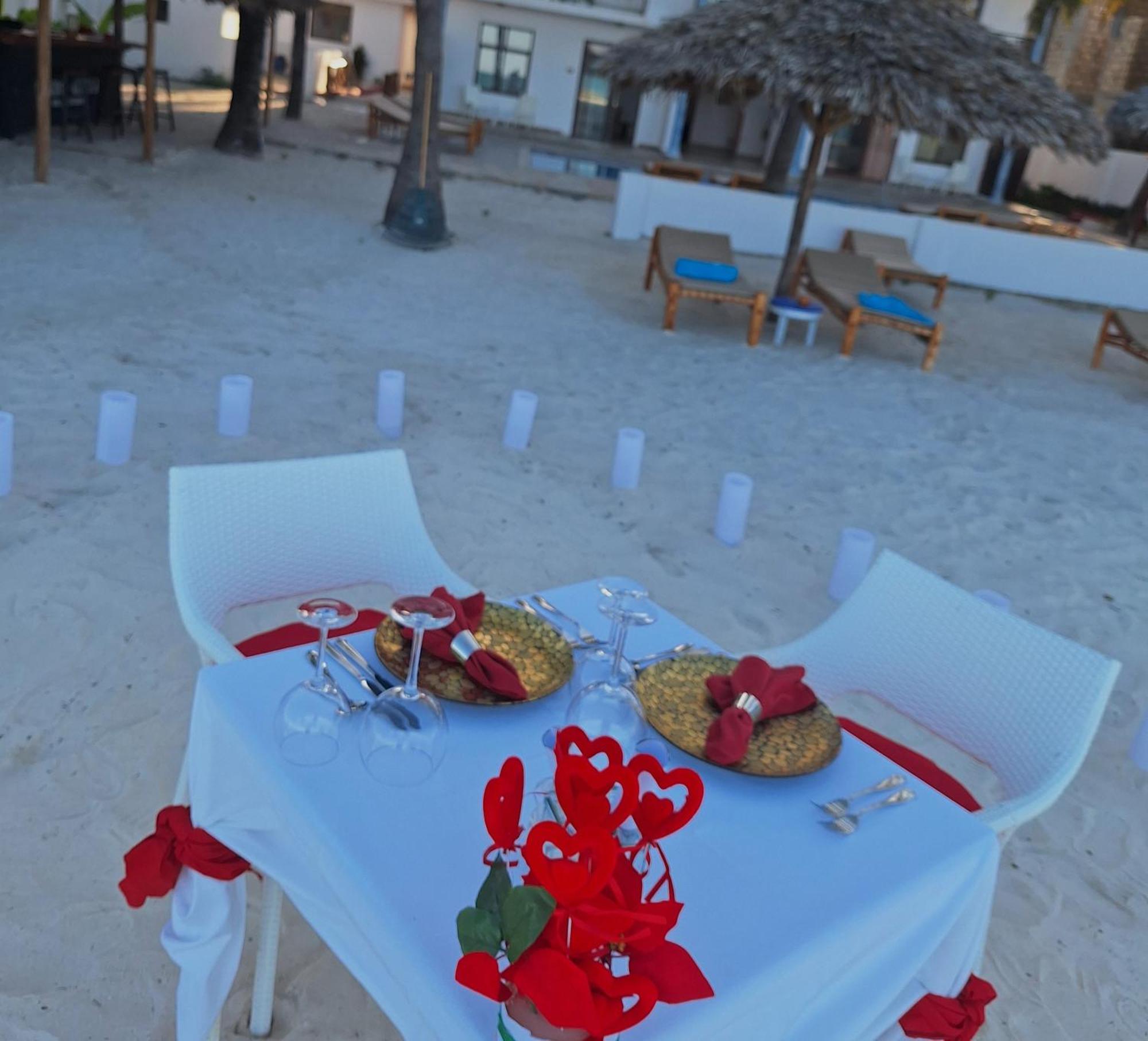 Bianco Azzurro Hotel & Restaurant Pwani Mchangani Bagian luar foto