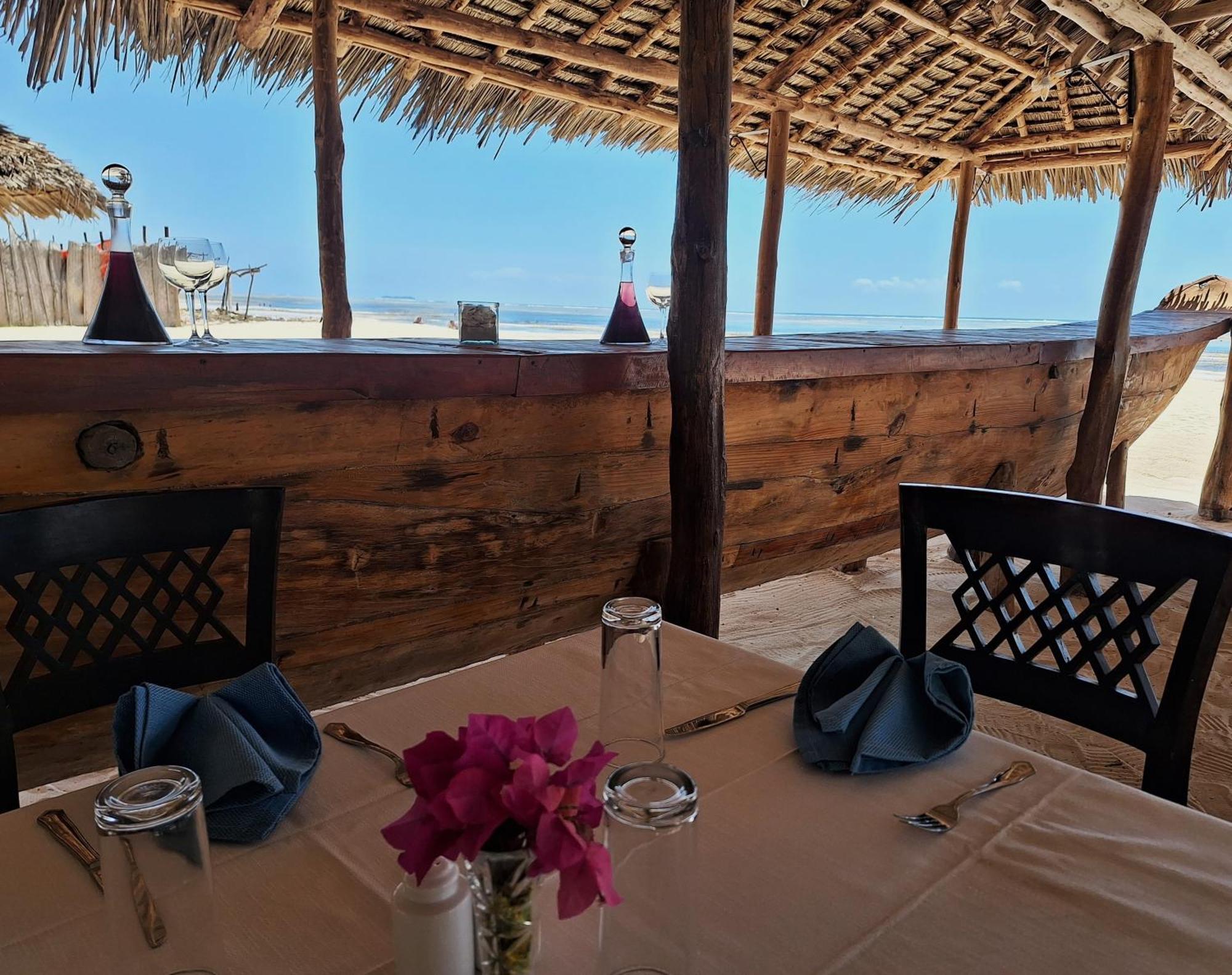 Bianco Azzurro Hotel & Restaurant Pwani Mchangani Bagian luar foto