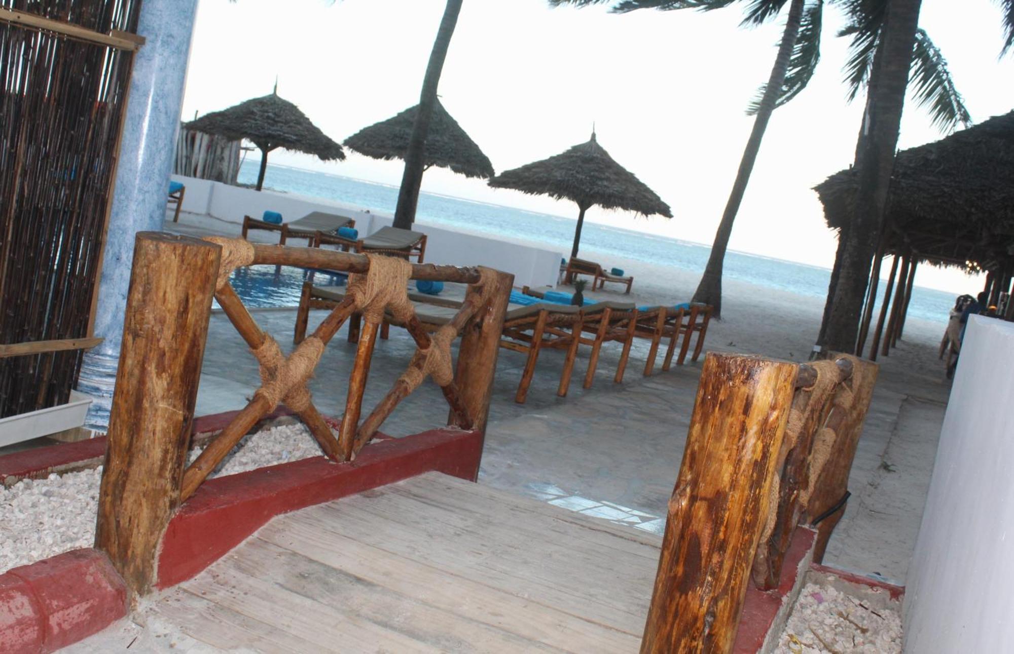 Bianco Azzurro Hotel & Restaurant Pwani Mchangani Bagian luar foto